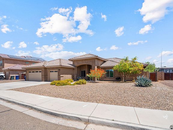 3rd image of 4557 S Cheree Dawn Ave