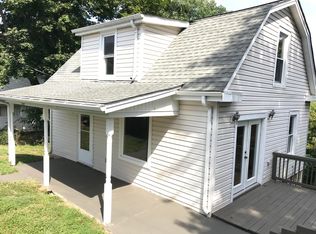 1919 Willis St, Salem, VA 24153
