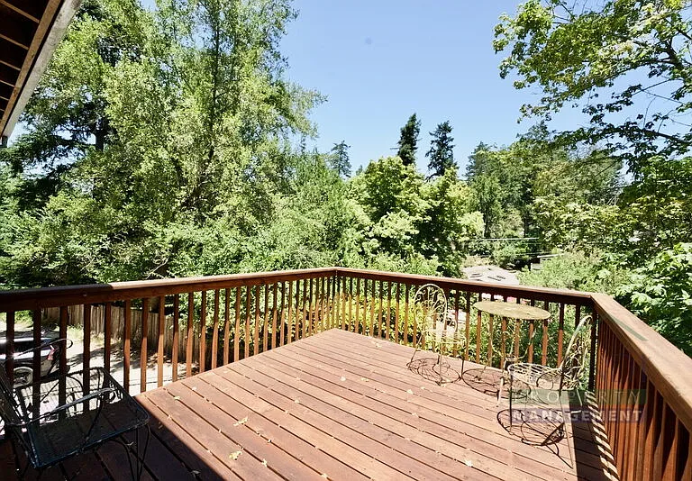 51 Aztec Ave — Photo 13