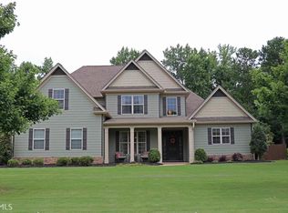 200 Yellowwood Dr, Sharpsburg, GA 30277