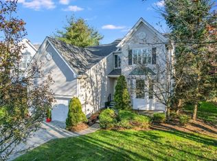15 Brook Ridge Ct, Cedar Grove, NJ 07009
