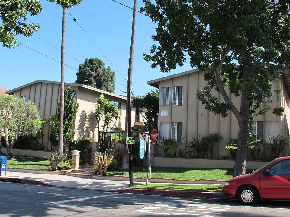1st image of 839 Glenway Dr