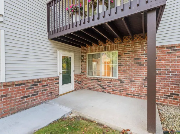 170 West Aspen COURT #6, Oak Creek, WI 53154