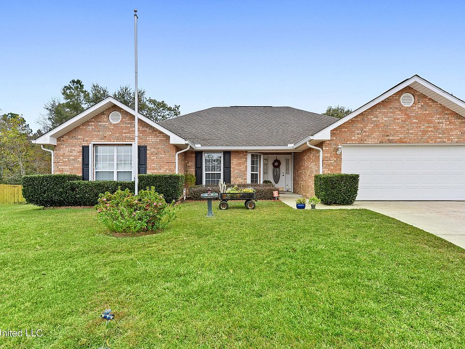 1st image of 3030 Brookwood Dr