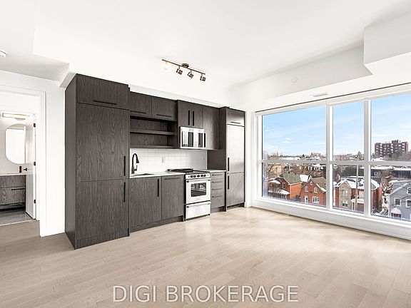 2nd image of 560 Rideau St #703