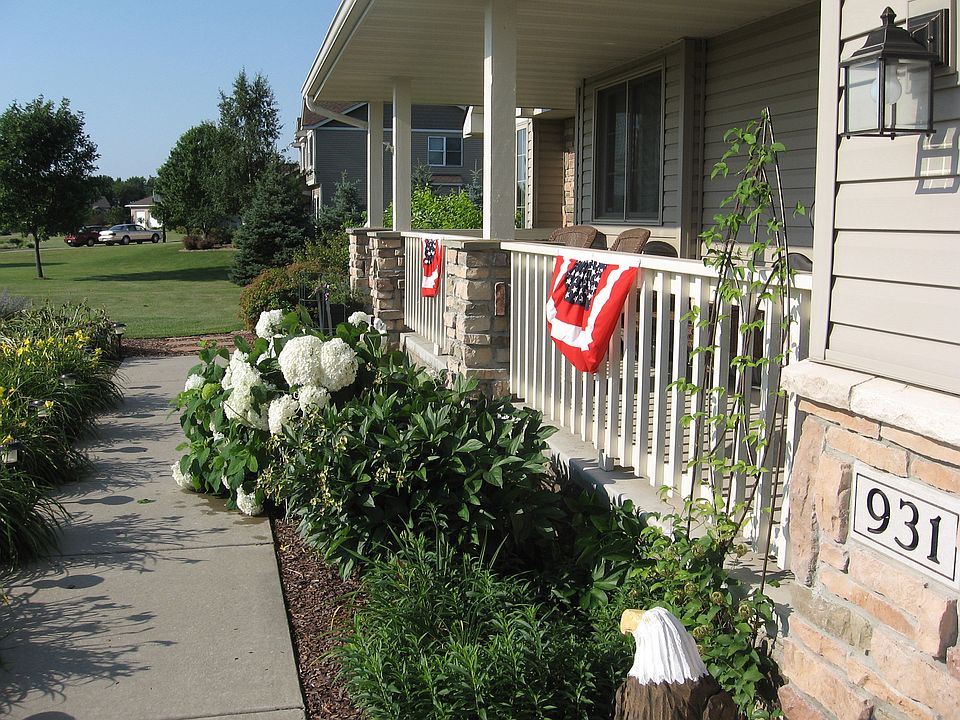 Walk way with front garden.