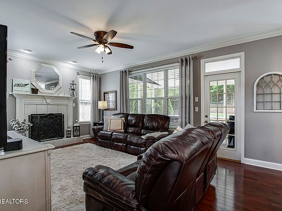 5th image of 11030 Eagle Creek Ln