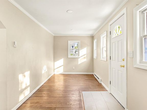 2nd image of 82 Adirondack Drive