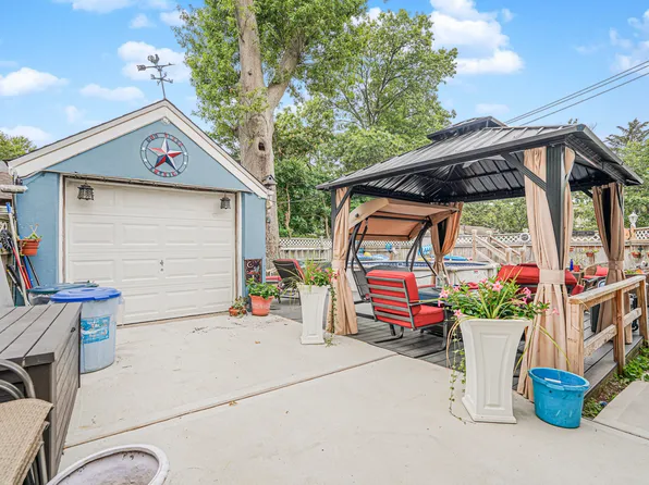 76 Whitman Avenue image 20 of 27