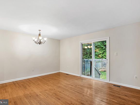 4th image of 14629 Keeneland Cir