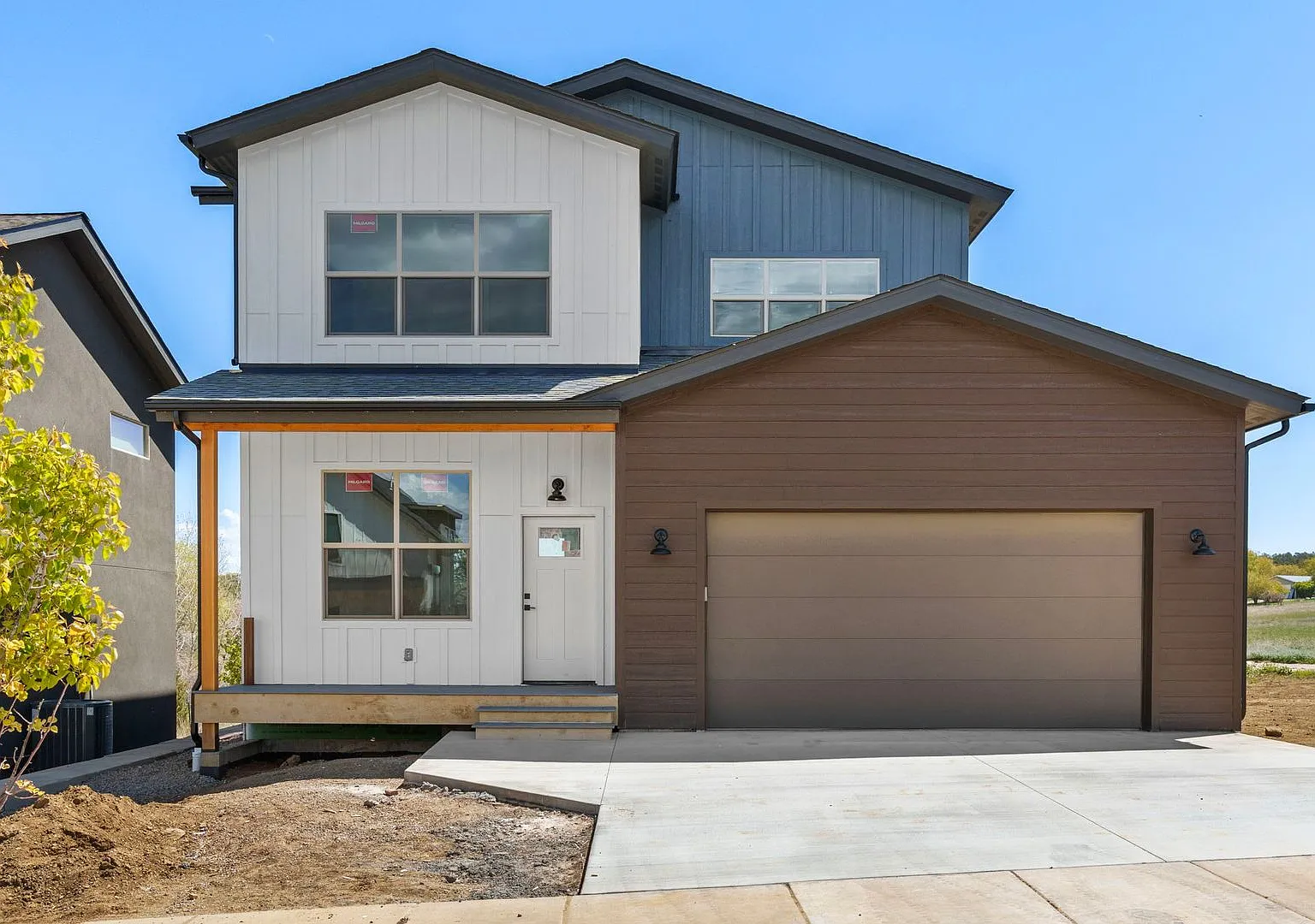 Brand-New 3-Bedroom Home in Elevation Park with Mountain Views — Photo 1