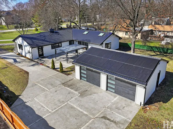 2913 Jackson Dr, Arlington Heights, IL 60004