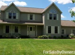 11195 Vaughn Rd, Mantua, OH 44255