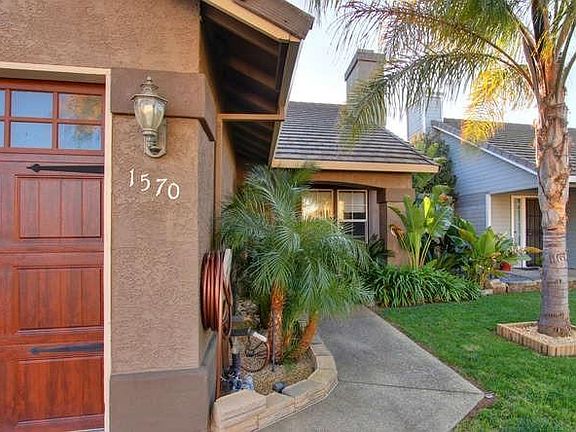 2nd image of 1570 El Camino Verde Dr