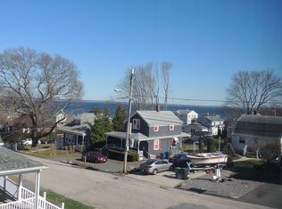 61 Brinton Ave, Warwick, RI 02889