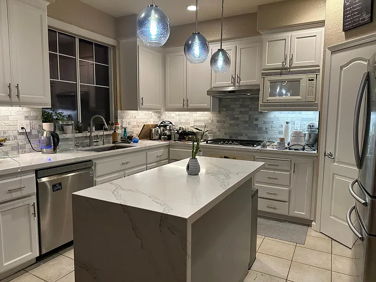 1512 Craiglee Way — Photo 3