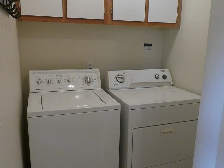 7123 SW Sagert St #104 — Photo 14