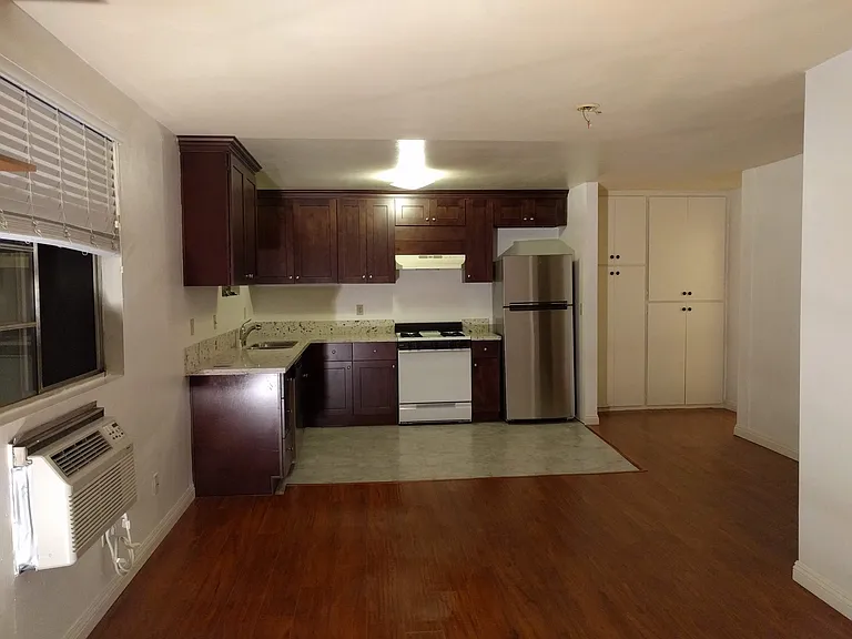 971 Sanborn Ave #1 — Photo 1