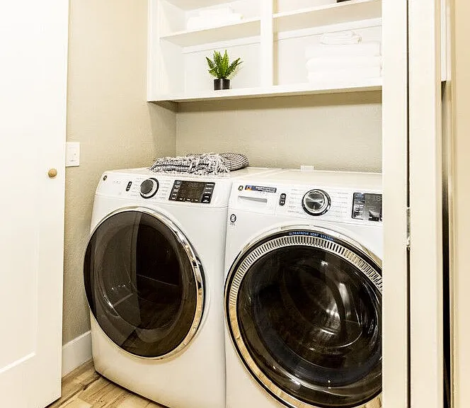 Washer & Dryer In Unit