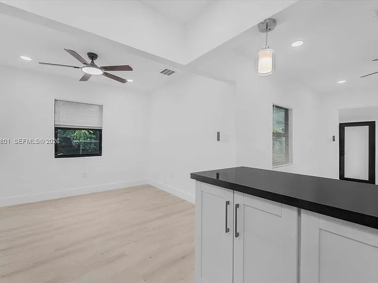 5220 SW 6th St — Photo 46