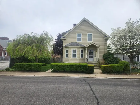 164 Morris Ave, Pawtucket, RI 02860