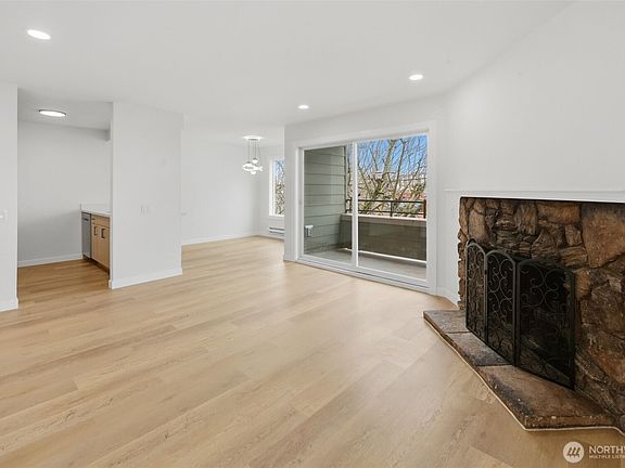 5th image of 3233 NE 12th Street #201