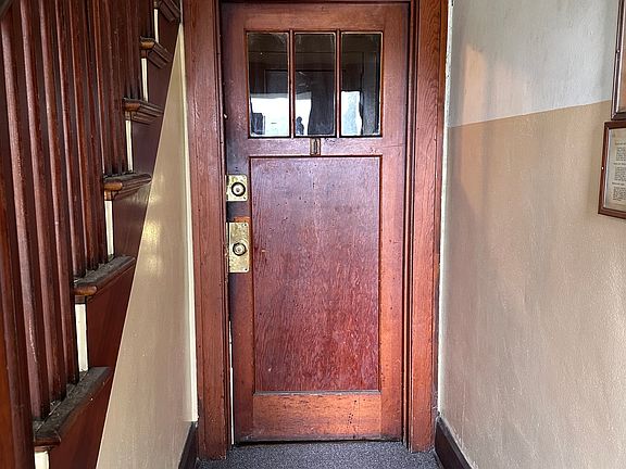 2nd image of 2016 Kinzie Ave #1