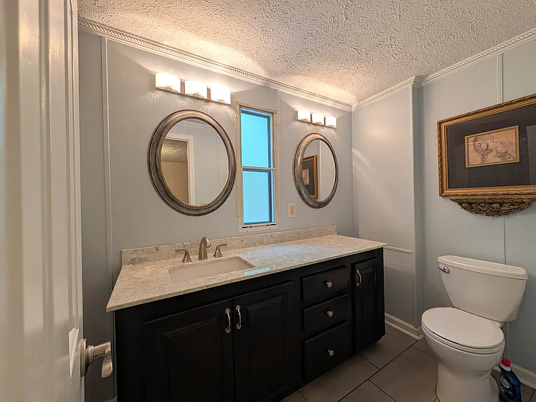 119 Robert Rd — Photo 12
