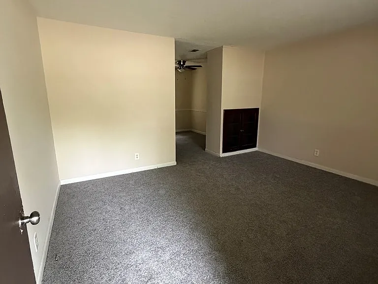 1537 Celia Dr — Photo 11
