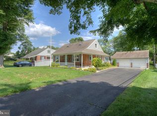 287 Greene Rd, Warminster, PA 18974