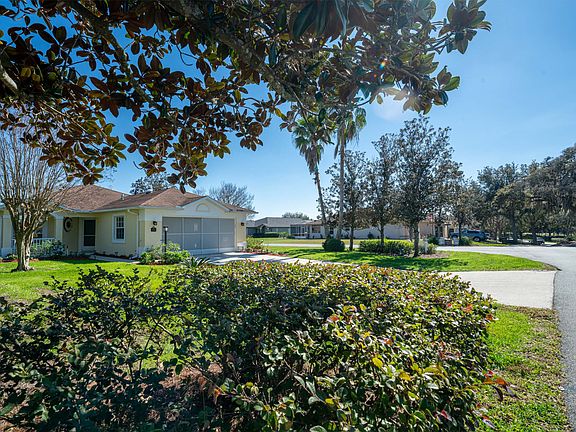 2nd image of 2209 N Brentwood Cir