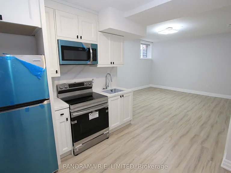 11 Cronin Dr #2 — Photo 6