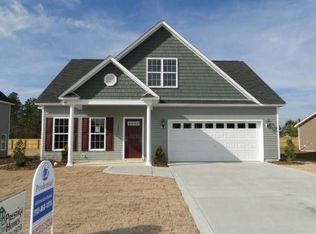 3600 Crosswinds Dr, Hope Mills, NC 28348