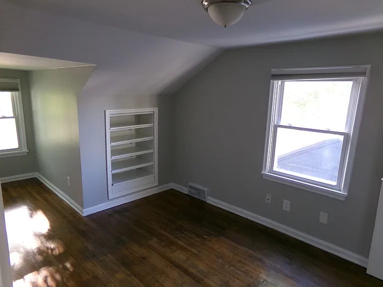 4231 S 42nd St — Photo 10