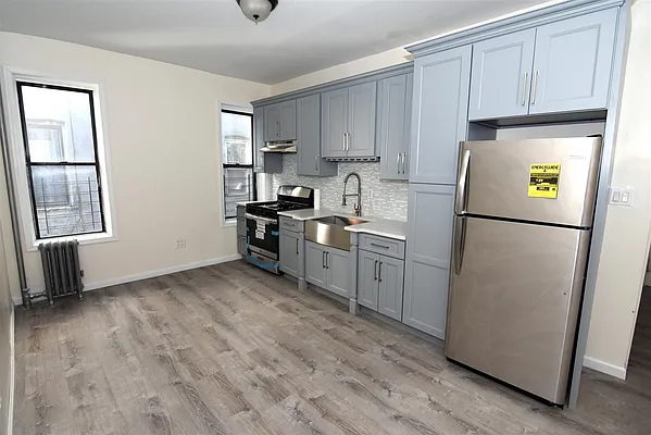 Rented by Web Realty Group Inc | media 1