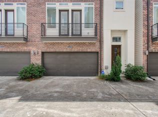 5521 Larkin St #B, Houston, TX 77007