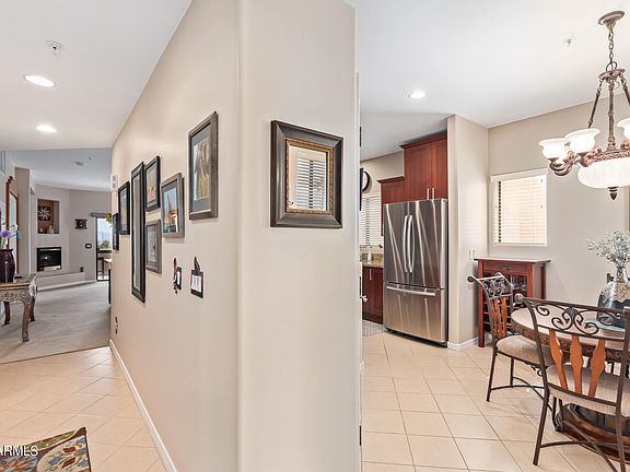 5th image of 11011 N ZEPHYR Drive #205