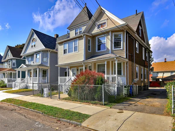 32 Hazelwood Avenue, Bridgeport, CT 06605