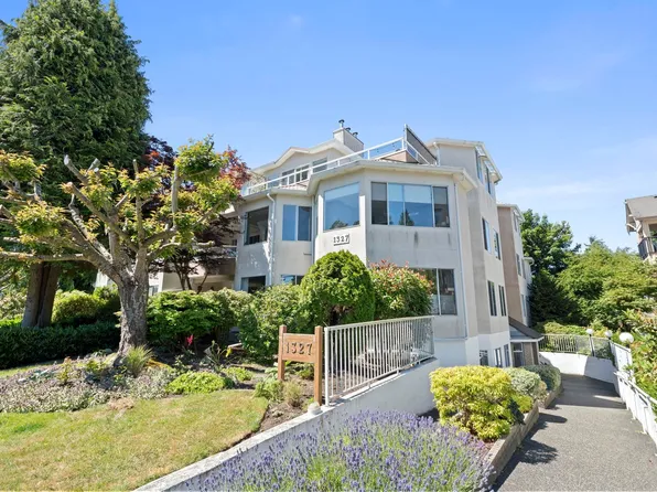 1327 Best St #203, White Rock, BC V4B 4E3