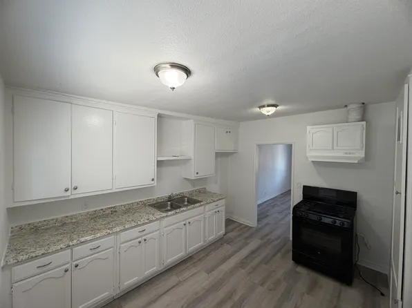 7723 Walker Ave APT 3, Cudahy, CA 90201