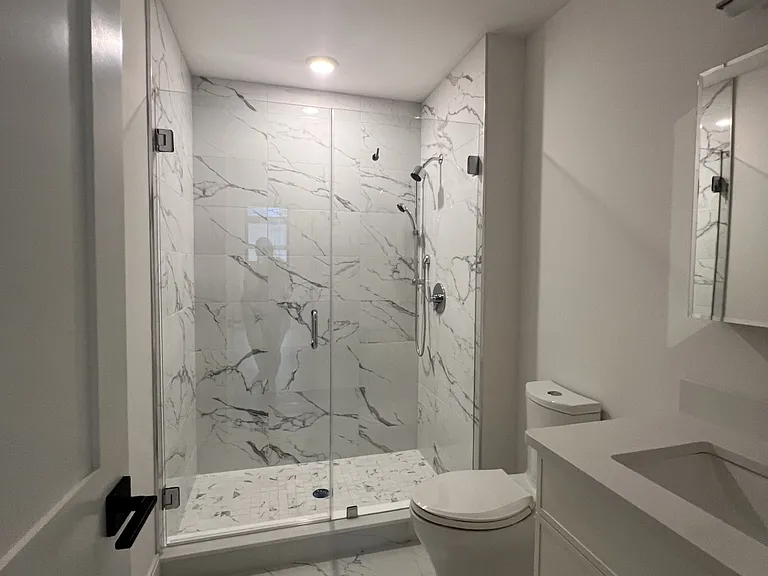 157 Everett St #1 — Photo 9