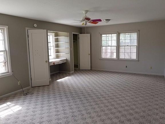 4th image of 740 N Grant Ave