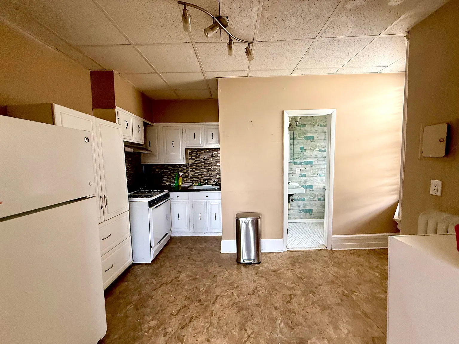 1 bed, 650 sqft, $1,650 — Photo 4