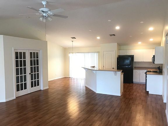 3rd image of 3605 Irma Ave N