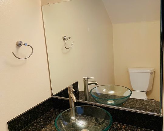 3rd image of 7916 Blackburn Ave #2