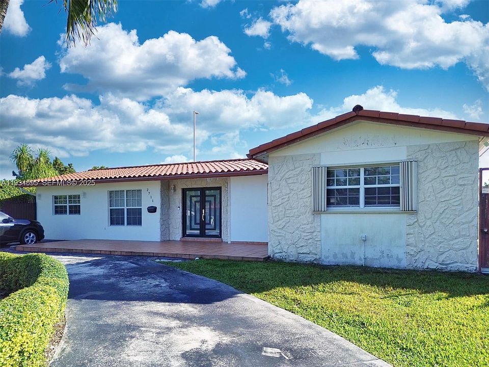 1st image of 2711 SW 117th Ct