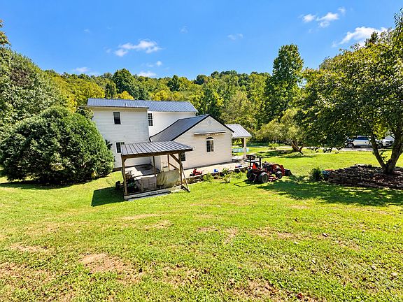 5th image of 3067 S Ripley Rd
