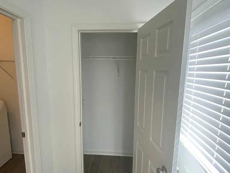 326 Warman Ave — Photo 21