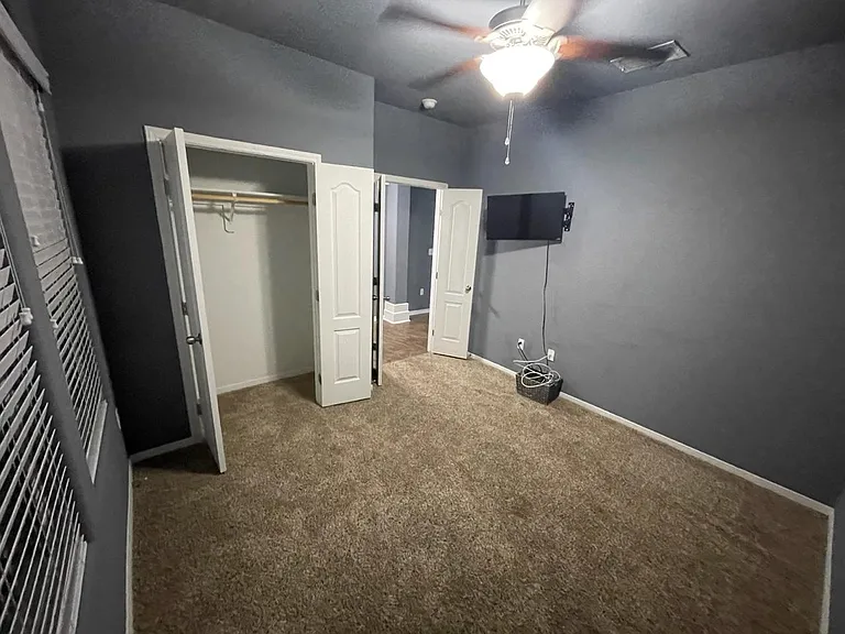 1030 Santa Catalina St — Photo 12