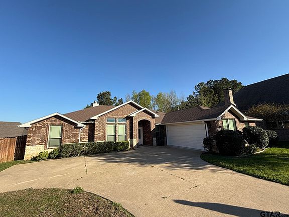 2nd image of 6642 Lacebark Cir